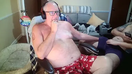superbearboss webcam model stream image
