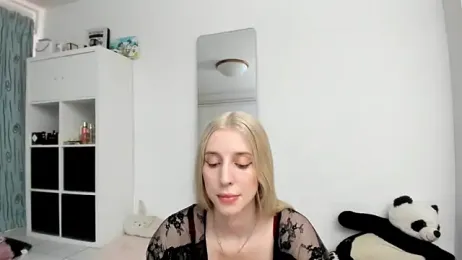 KenzieDawton webcam stripchat model stream image
