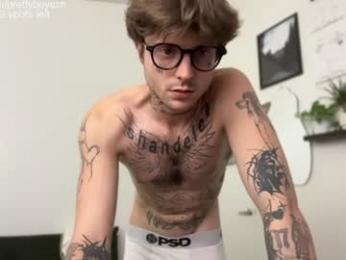 prettyboyszn webcam model stream image