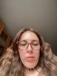 MommmyYummy webcam model stream image