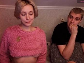 BlondIce webcam model stream image