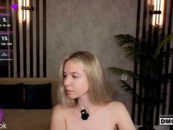 Hollywww webcam model stream image
