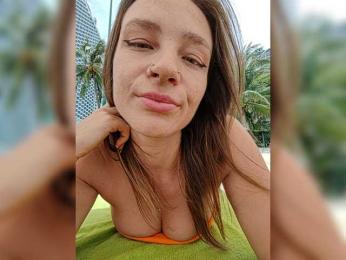 AnnMyself webcam bongacams model stream image
