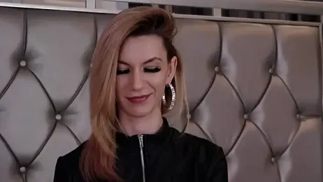 MayaHale webcam model stream image