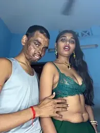 Sweet-priyaa webcam model stream image