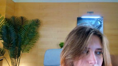 ValerieChuh webcam cam4 model stream image