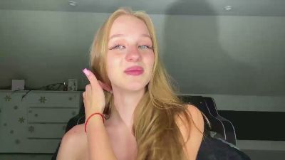 AshleaGiardini webcam cam4 model stream image