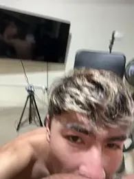 LucaColmal webcam model stream image