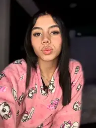 Laura-Khalifa webcam stripchat model stream image