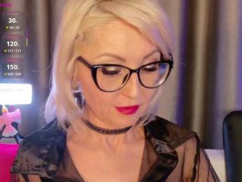 Milforja webcam bongacams model stream image