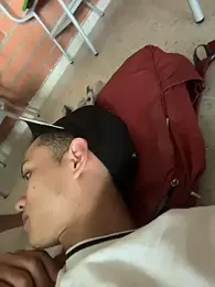 HarryGaze webcam model stream image