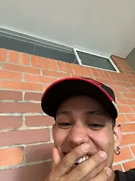 HarryGaze webcam model stream image