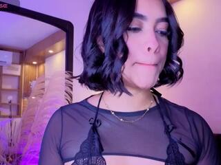 Chloe Monroeee webcam model stream image