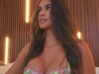 alana-haze webcam model stream image