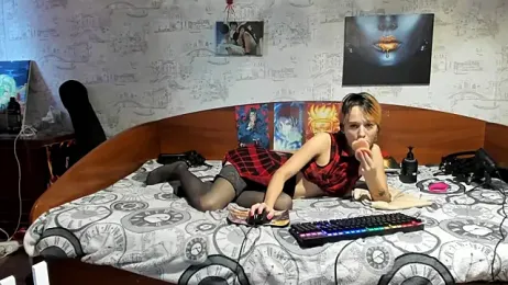 KagamiTayga webcam stripchat model stream image