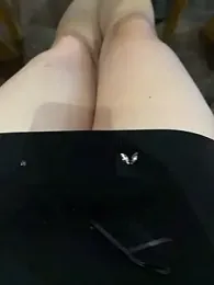 Meii-meyy webcam model stream image