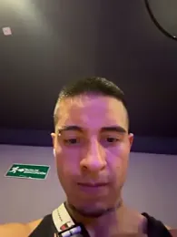 willclayy webcam model stream image