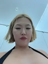 Aiko_Yumi webcam stripchat model stream image