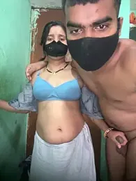 Suhani512 webcam model stream image