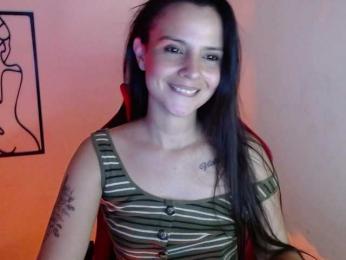 MiaRobinn webcam bongacams model stream image