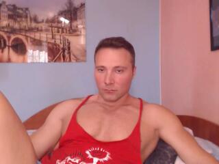 Hunky Muscle webcam flirt4free model stream image