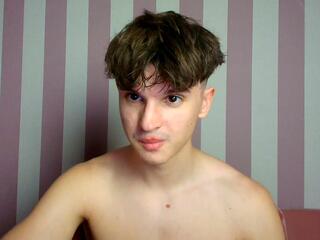 Armand Bubka webcam model stream image