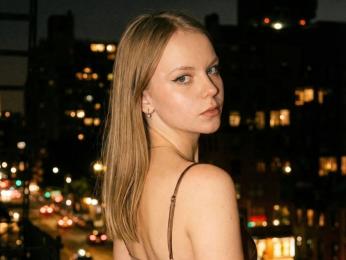 SophiePeachy webcam livejasmin model stream image