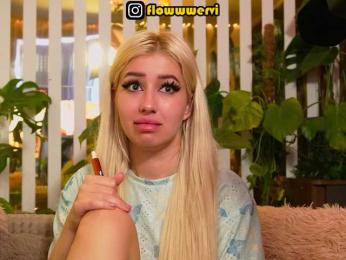 FlowwwerGirl webcam bongacams model stream image