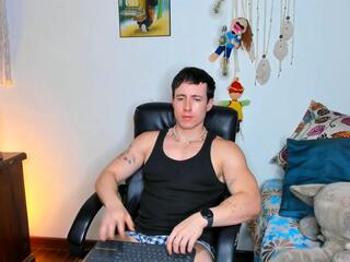 Aaron Bain webcam flirt4free model stream image