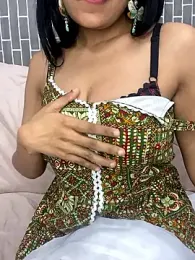 escape_with_me webcam model stream image