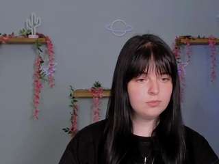 dana-cute1 webcam model stream image