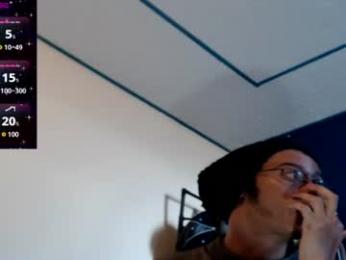 suggabrown_ webcam model stream image