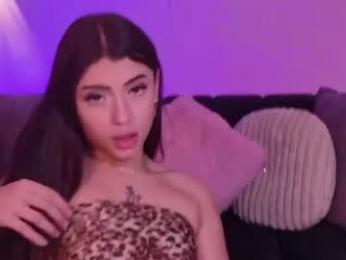 susi_doll1 webcam model stream image