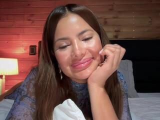 Kitty Lowell webcam flirt4free model stream image