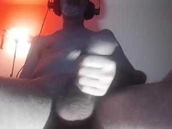 hugo_hug webcam model stream image