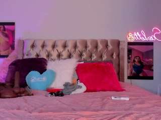 scarlett-harper webcam model stream image