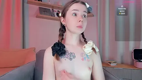 DominikaElis webcam model stream image