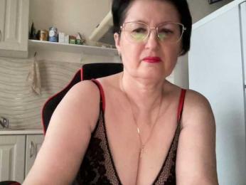 HotMilfPussy webcam model stream image