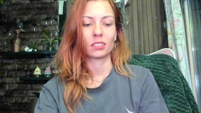 Karoline121 webcam model stream image
