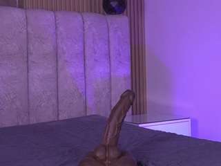 sara-lop webcam model stream image