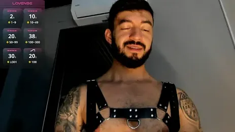 MarkWalker__ webcam model stream image