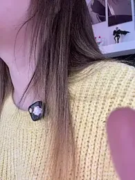 _nobara__ webcam model stream image