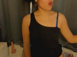 Delilah Bless webcam model stream image