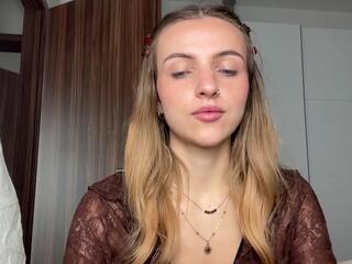 Harper Cohen webcam model stream image