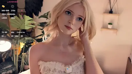 LaureMestler webcam stripchat model stream image