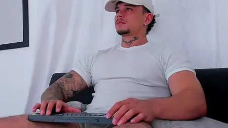 NoahhBrown webcam model stream image