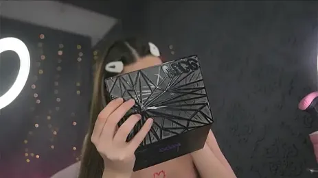 BrattyScarlet webcam model stream image