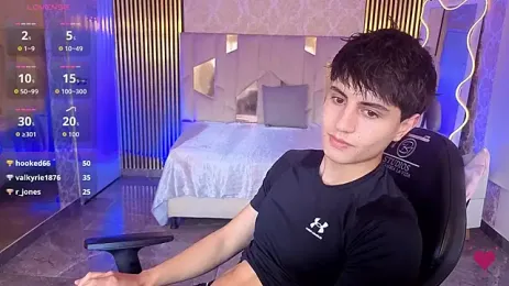Kyler_tay webcam stripchat model stream image