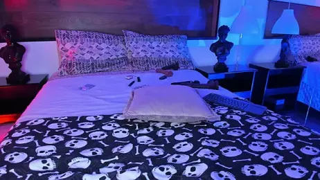 gasaiusagi_golden webcam model stream image