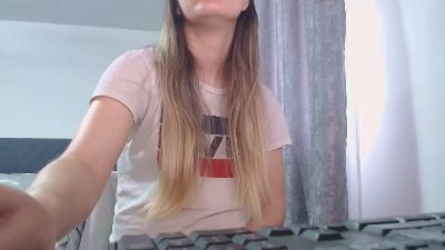 Amedeia webcam model stream image